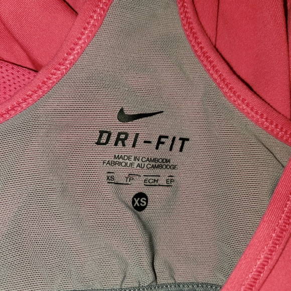 Nike Dri Fit Tank - Picture 4 of 4